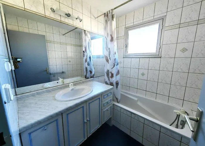 T3 A Cap D'agde Avec Piscine, A 30m Pour 6 Pers. - Fr-1-607-82