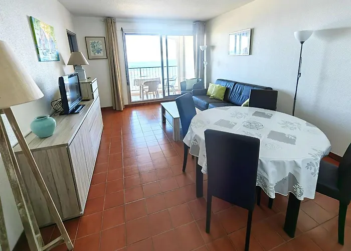 T3 A Cap D'agde Avec Piscine, A 30m Pour 6 Pers. - Fr-1-607-82 *